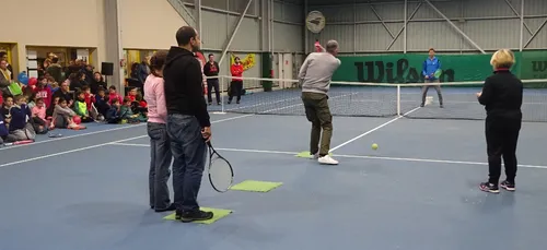 Angers : l’association St-Barth Tennis permet aux malvoyants de...