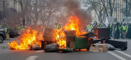 Gilets jaunes : trois activistes d’ultragauche mis en examen à Nevers