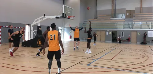 Basket : le coronavirus provoque le report des matchs de Jeep Elite...