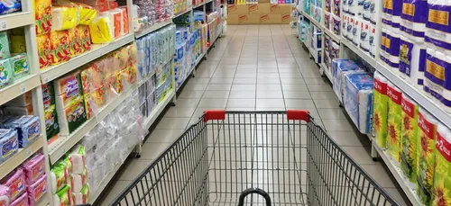 Des masques en vente dans les grandes surfaces à partir du 4 mai