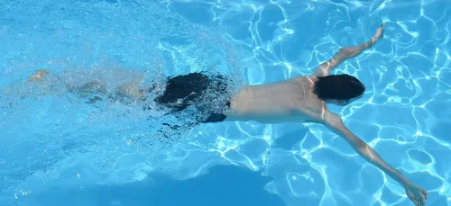 Les ventes de piscines boostées par le confinement