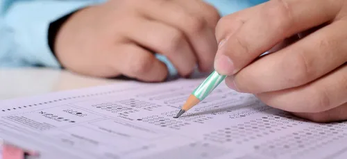 Tours : 1300 candidats pour 250 places en médecine