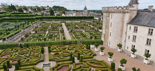Les châteaux de Villandry et Brézé, monuments préférés des Français ?