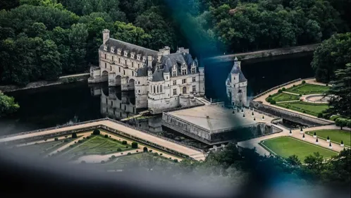 Idée sortie : les châteaux de la Loire en montgolfière (photos)