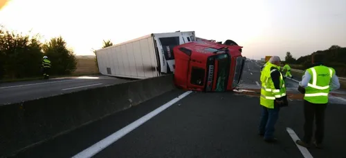 A6 coupée ce jeudi : un camion couché sur les voies dans l’Yonne