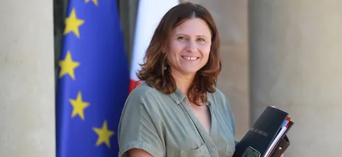 Les ministres Roxana Maracineanu et Sophie Cluzel en Centre-Val de...