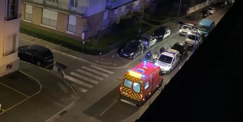 Une bagarre au couteau fait deux blessés à Orléans