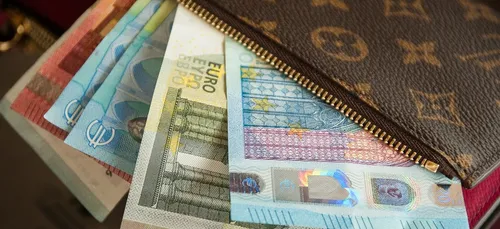 Vendôme : la ville vend partiellement son nom à LVMH pour 10 000 euros