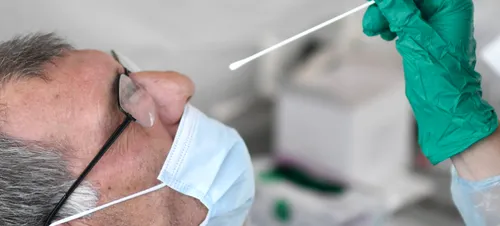 Dépistage massif à Richelieu après des cas de variant sud-africain...