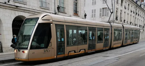 Orléans : la ligne B du tramway à l’arrêt après une panne