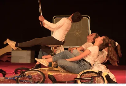 Maine-et-Loire : malgré la crise sanitaire, une école de cirque...