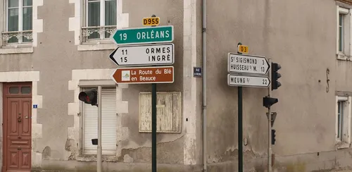 Saint-Péravy-la-Colombe : collision fatale entre un autocar et une...