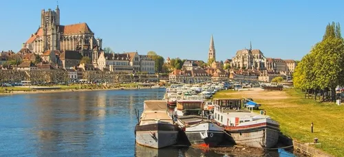 Auxerre : Lorànt Deutsch raconte l'Histoire de la ville en 7...