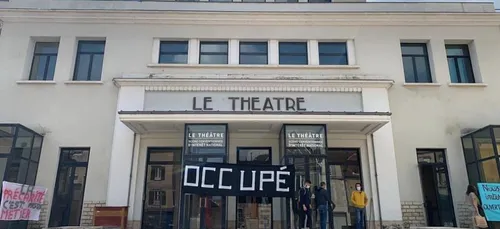 Le théâtre d'Auxerre à son tour occupé par des intermittents