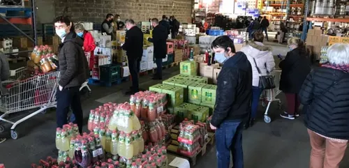 Avrillé : opération déstockage chez Sarthe Anjou Boissons, le 8 mai