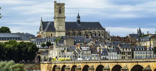 Réouverture, couvre-feu repoussé : les commerces neversois...