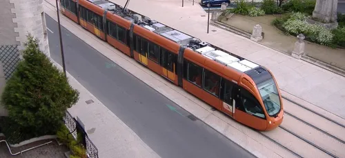Le Mans : le tramway interrompu pendant deux heures après un accident