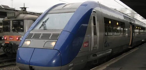 Loir-et-Cher : une personne heurtée par un train, trafic interrompu...