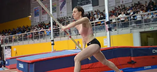 Ecartée des JO, la perchiste berruyère Ninon Guillon-Romarin...