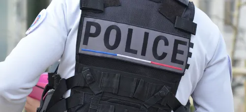 Angers : un automobiliste percute accidentellement la terrasse d’un...