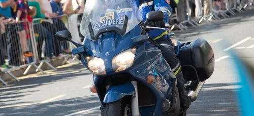 Deux-Sèvres : un gendarme en service se tue en percutant un camion