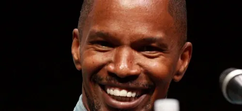 Jamie Foxx en colère après la question d’un journaliste sur Katie...
