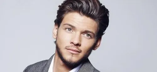 Rayane Bensetti : effondré, il doit faire face à un nouveau drame