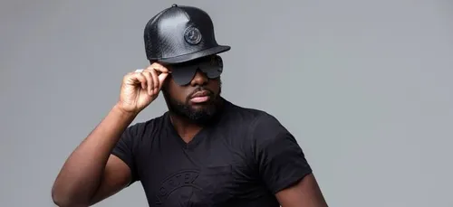 Maître Gims dévoile des extraits de « Ceinture Noire » (Vidéos)