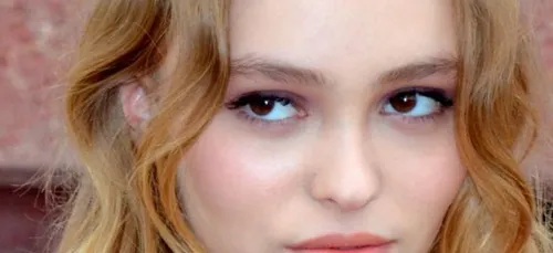 Lily Rose Depp : le selfie qu’elle ne voulait pas publier (photo)