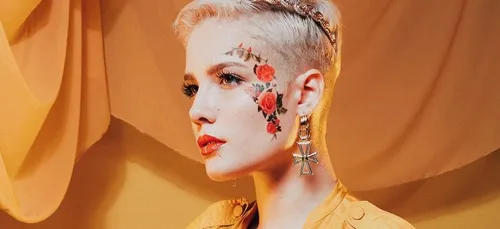 Halsey se confie sur son combat contre l’endométriose  (Vidéo)