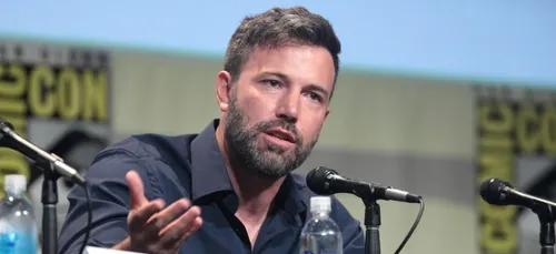 Ben Affleck cache le pire tatouage du monde dans son dos (Photo)