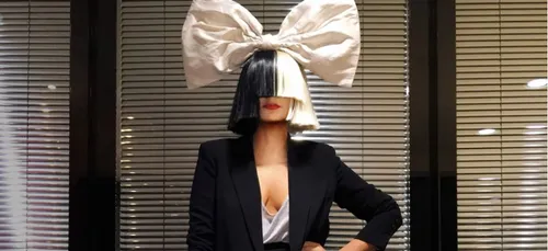 Sia rejoint un nouveau " super-groupe " de musique (Photo)