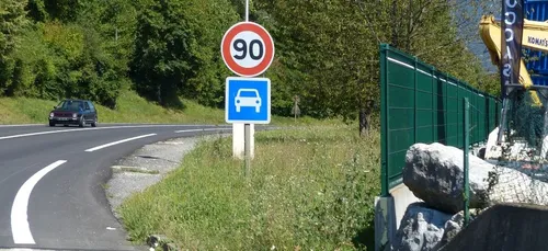 Indre-et-Loire : 300 panneaux de signalisation vont bientôt changer !