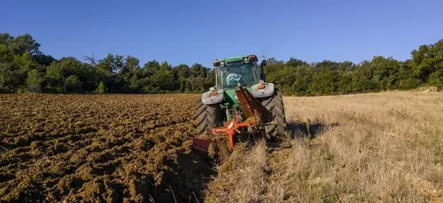 Loiret : Un enfant percuté par un tracteur