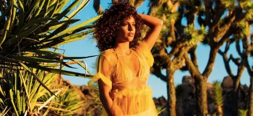 Tal dénonce le comportement des jeunes filles sur les réseaux sociaux