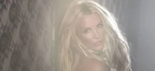 Britney Spears lance le clip de Make Me