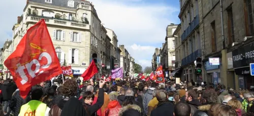 Il devrait être en cours mais il manifeste et se fait griller