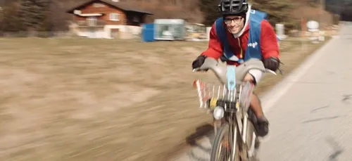 Ils font un trajet entre la Tour Eiffel et le Mont Blanc...en Vélib