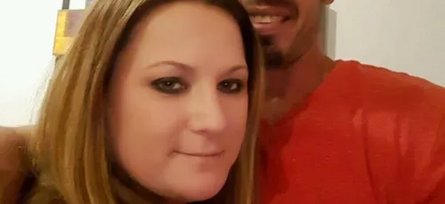 Elle allaite son petit ami