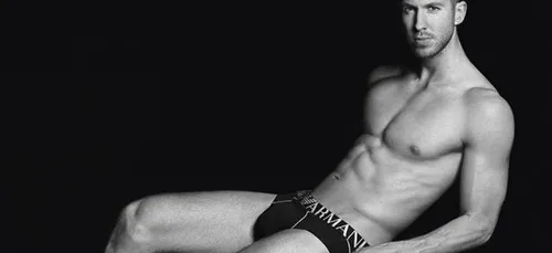 Calvin Harris en slip sexy c'est fini