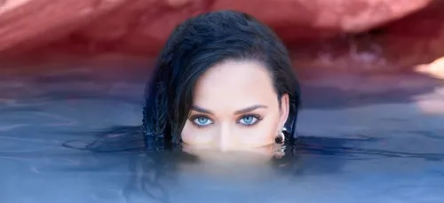 Découvrez le clip de Katy Perry Rise