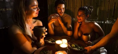 Un resto nudiste à Paris?