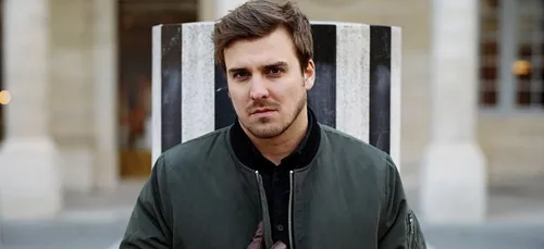 Feder sort un nouveau hit avec Alex Aiono