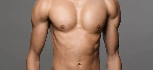 Il a subit 340 opérations pour ressembler à Ken