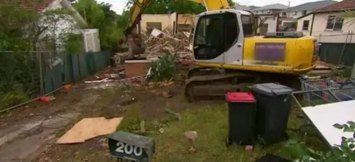 La destruction de la mauvais maison