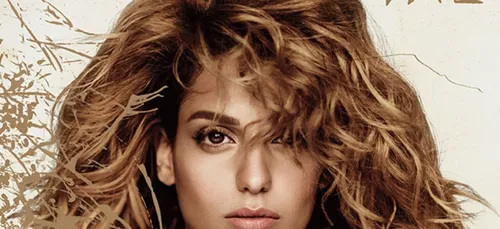 Tal dévoile le clip de des fleurs et des flammes