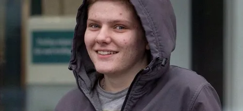 C'est un homme et il est "enceint"