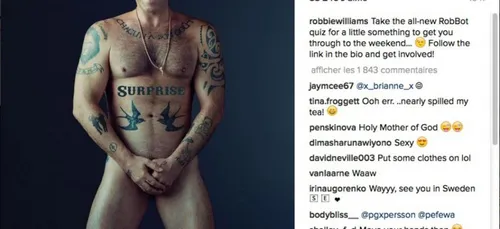 Robbie Williams se met totalement nu