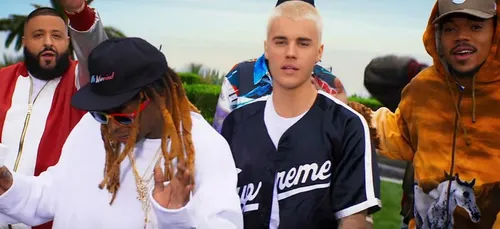 Justin Bieber s'exhibe dans un nouveau clip au casting de rêve !