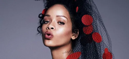 Rihanna : victime de "fat shaming", elle se venge !